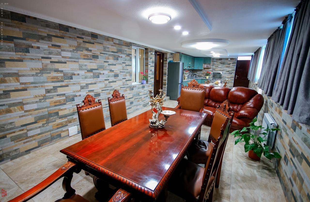 Green Garden Guest House Цкалтубо Екстериор снимка